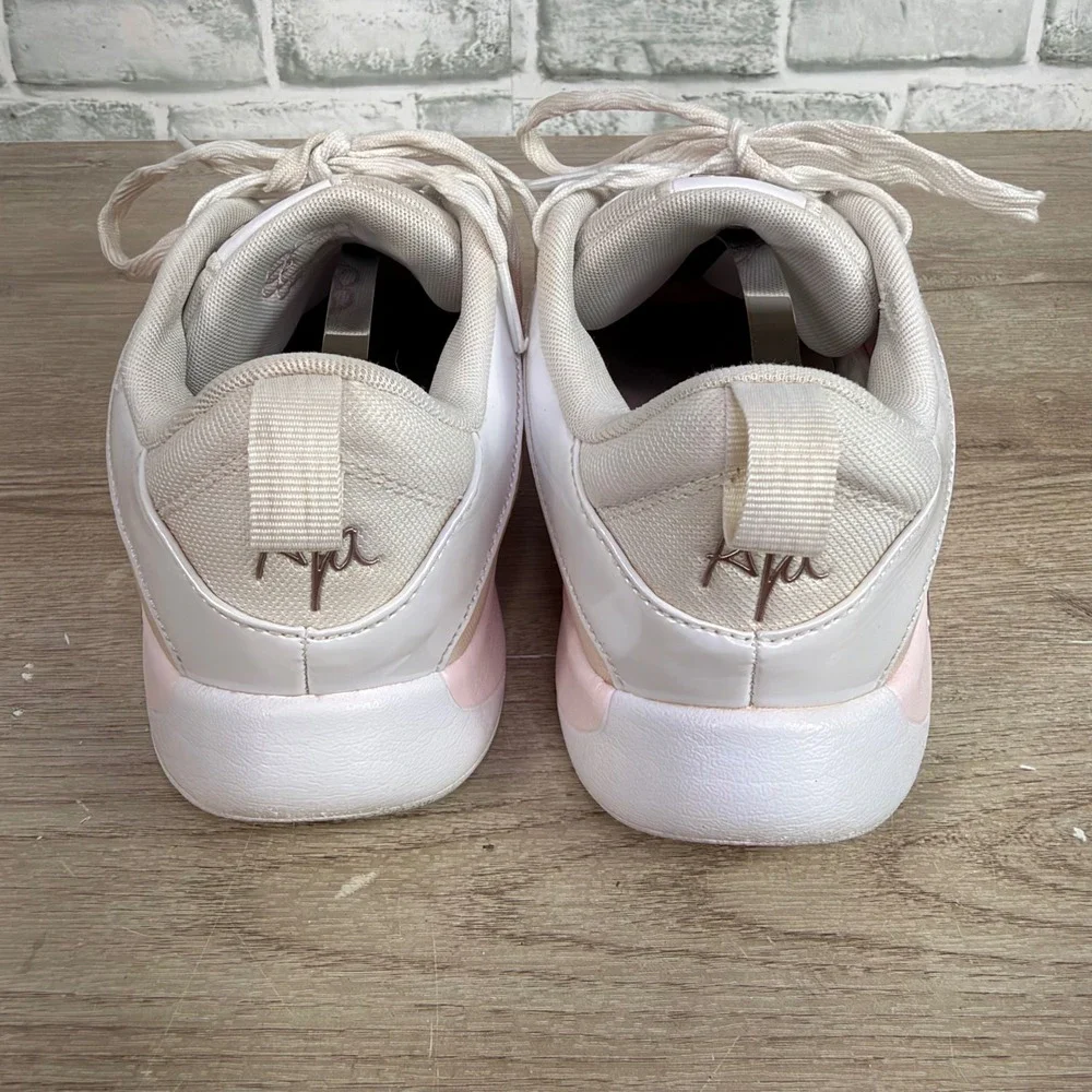 Nike Cosmic Unity 3 Basketball Shoes Pink White Girls Size 7Y